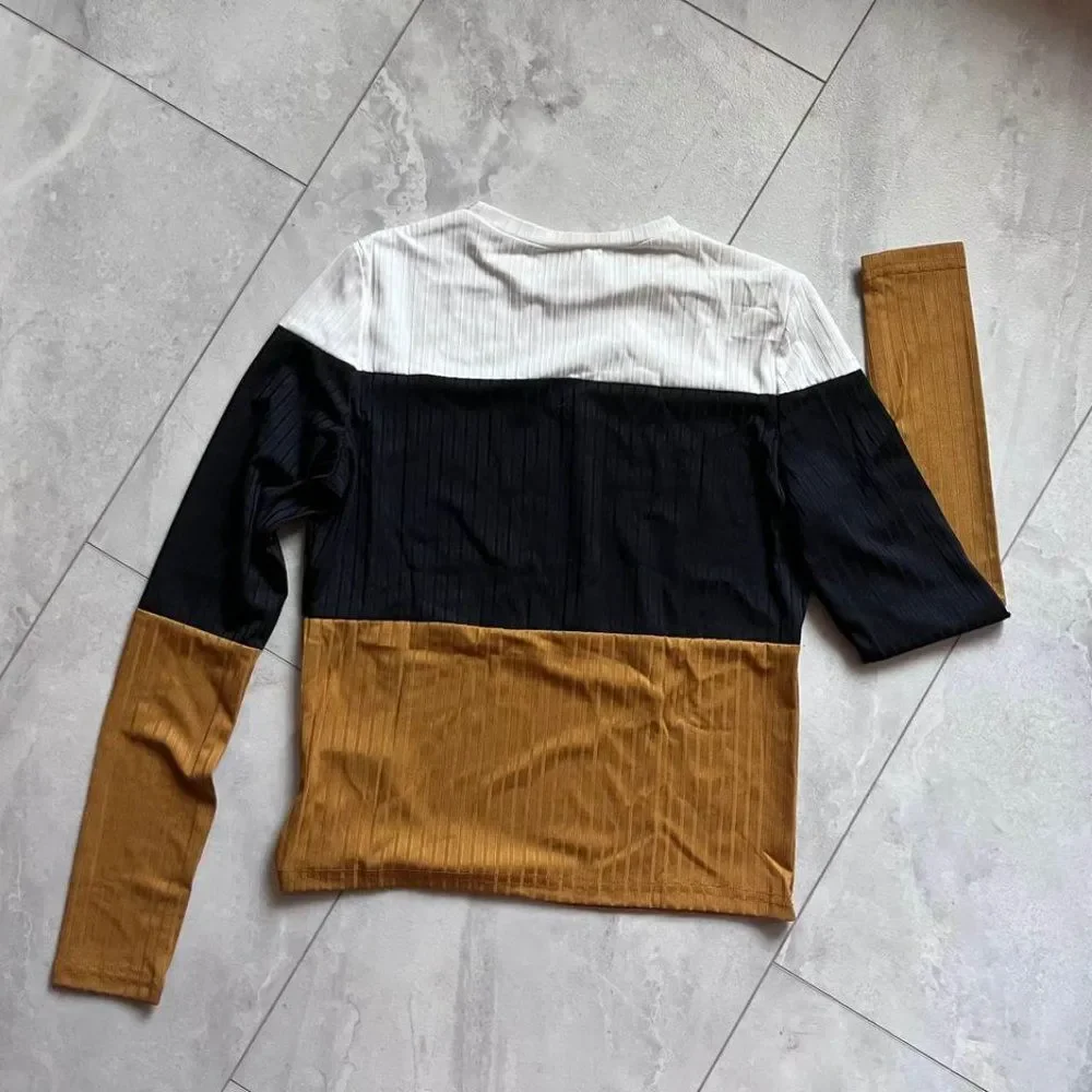 Colorblock Blouse - Picture 3 of 6